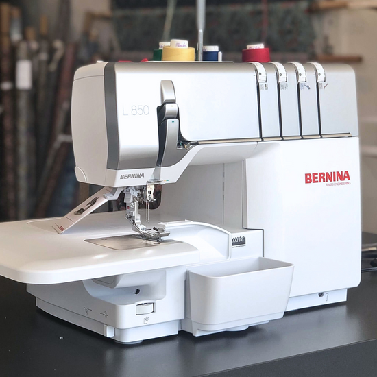 01/04 8 Series Serger Guide Class