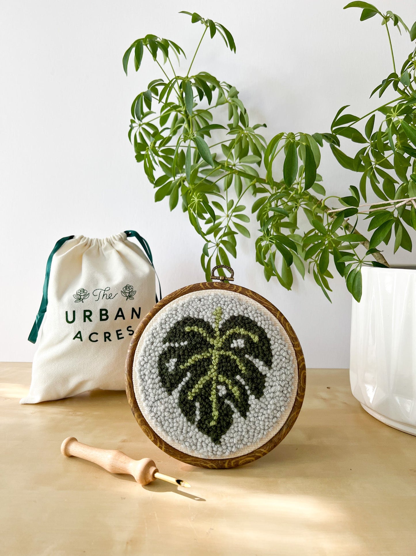 Punch Needle Kit Classic Monstera